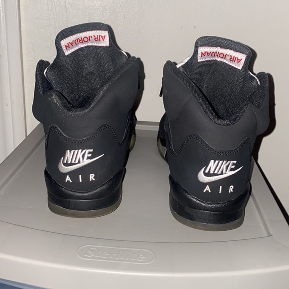 Jordans black retro 5/ size 7y. OFFER$ WELCOME - Picture 4 of 7